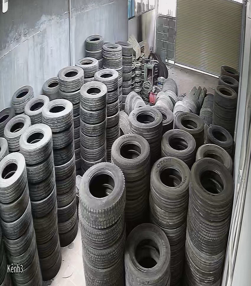 ĐẠI LÝ LỐP XE CỬU LONG THIÊN : CHUYÊN CUNG CẤP CÁC LOẠI LỐP LƯỚT SỐ LƯỢNG LỚN